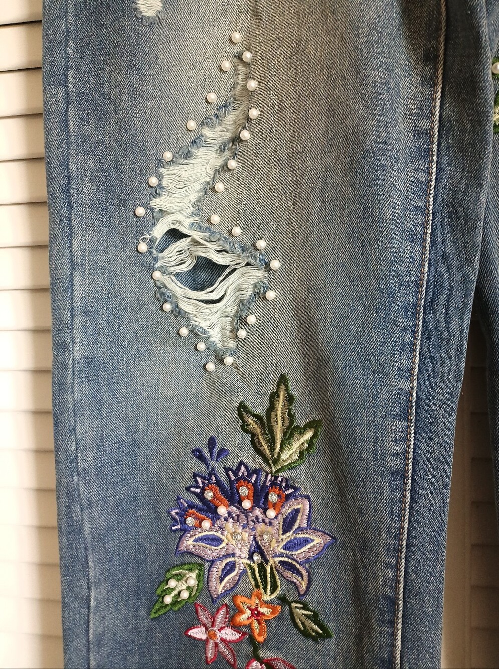 NEW Bohemela Dark Distressed Wash Embroidered Embellished Loose Fit Jeans (26) - Picture 7 of 13